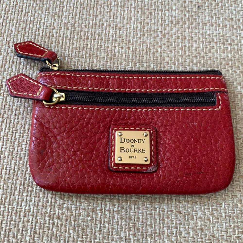 Dooney & Bourke Pebble leather Grain Coin case ID